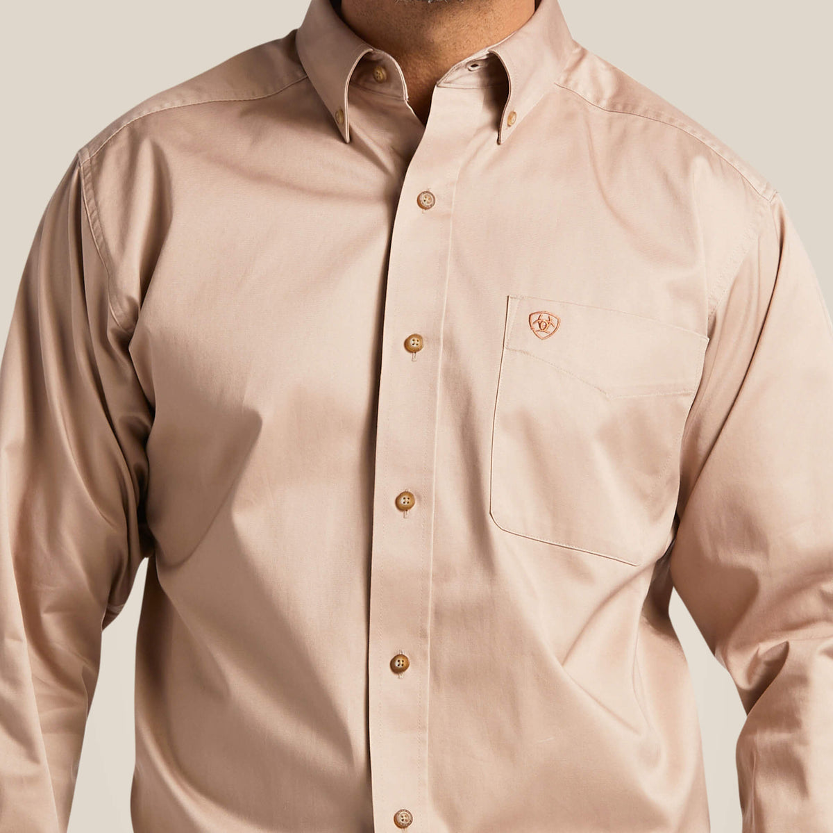 Ariat Classic Solid Twill Classic Fit Shirt