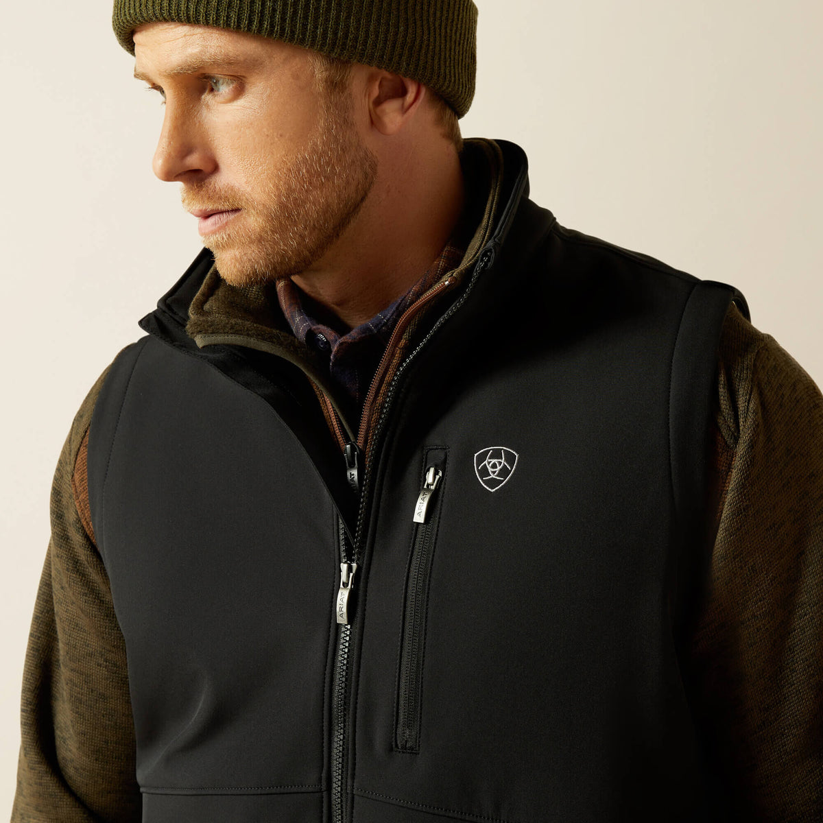 Ariat Deals Logo Softshell Vest