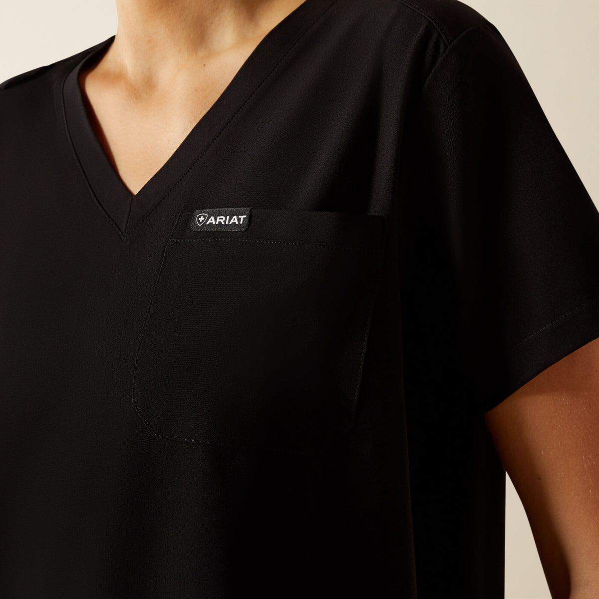 Ariat Exclusive Beth Basic Scrub Top