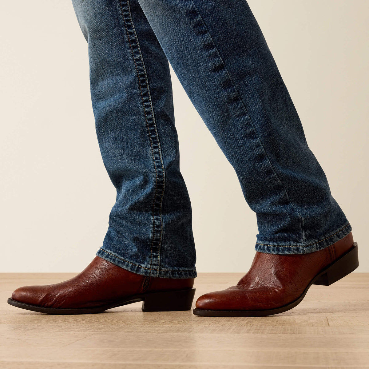 Ariat Smart Buy M7 Slim Axel Straight Leg Jeans