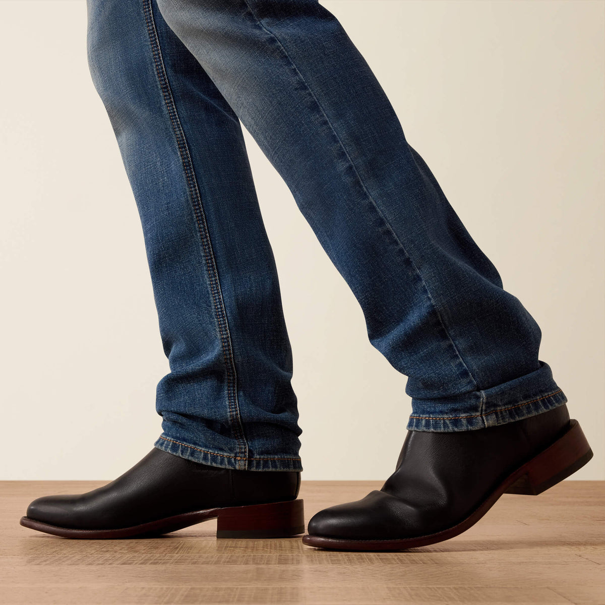 Ariat New M8 Modern Crosby Straight Leg Jeans