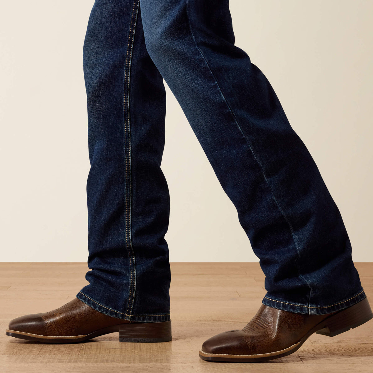Ariat Recommended M5 Straight Acclimatize Gideon Straight Leg Jean