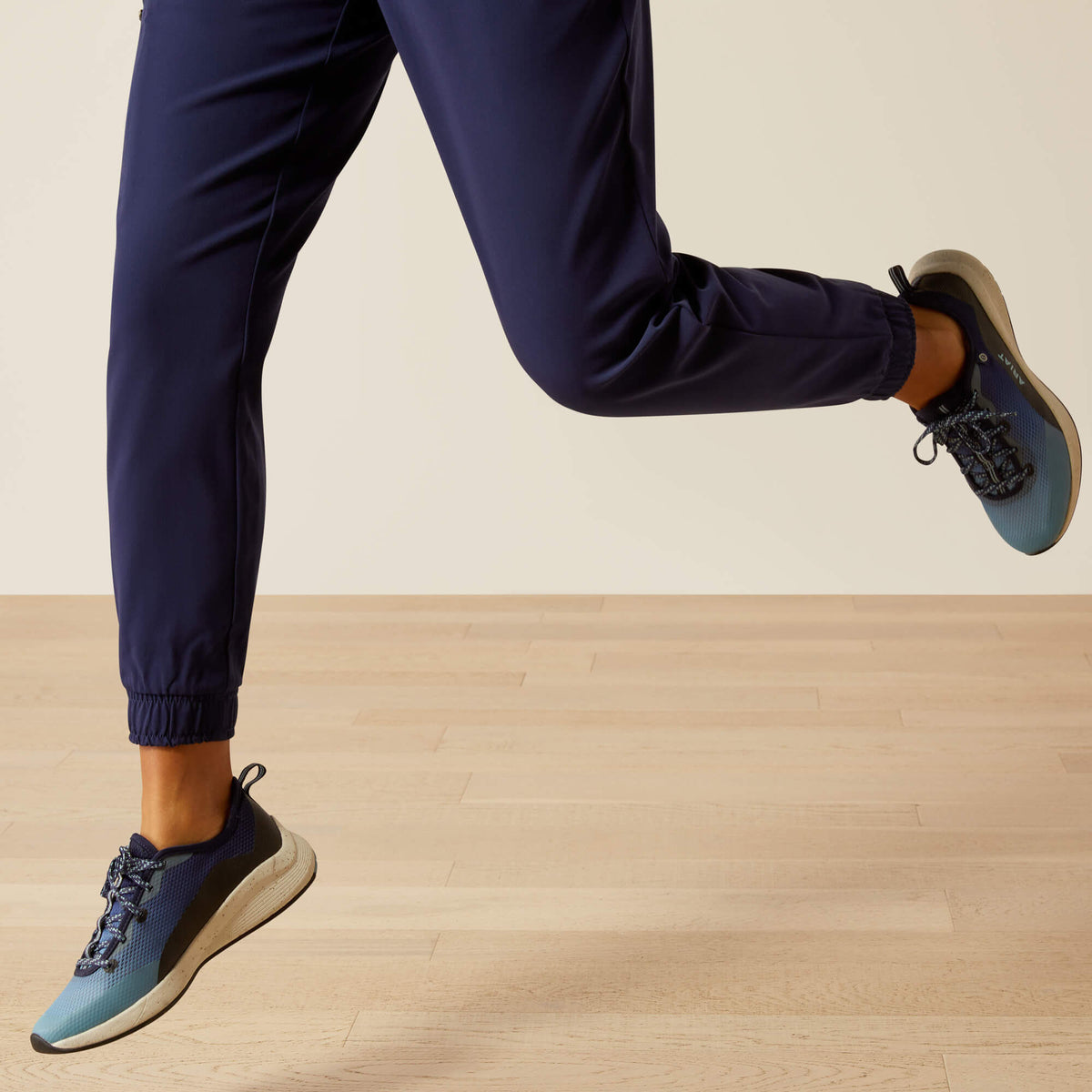Ariat Featured Blackwell Cargo Stretch Jogger Scrub Pant