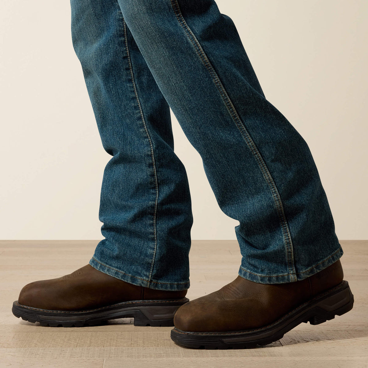 Ariat Exclusive Rebar M4 Relaxed DuraStretch Basic Boot Cut Jean