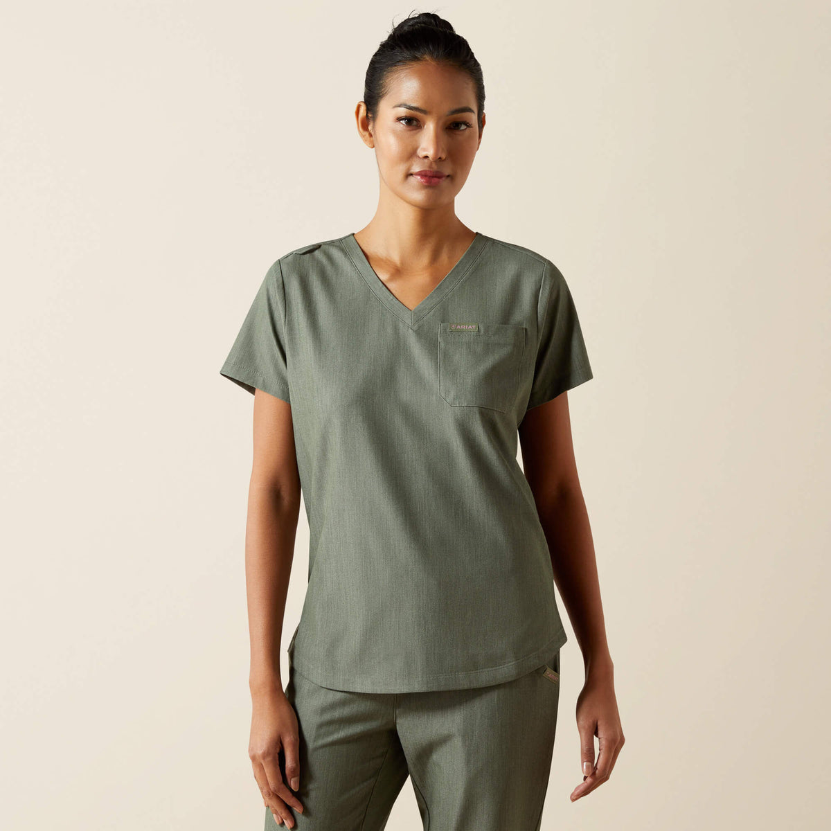 Ariat Smart Buy Beth Basic Scrub Top