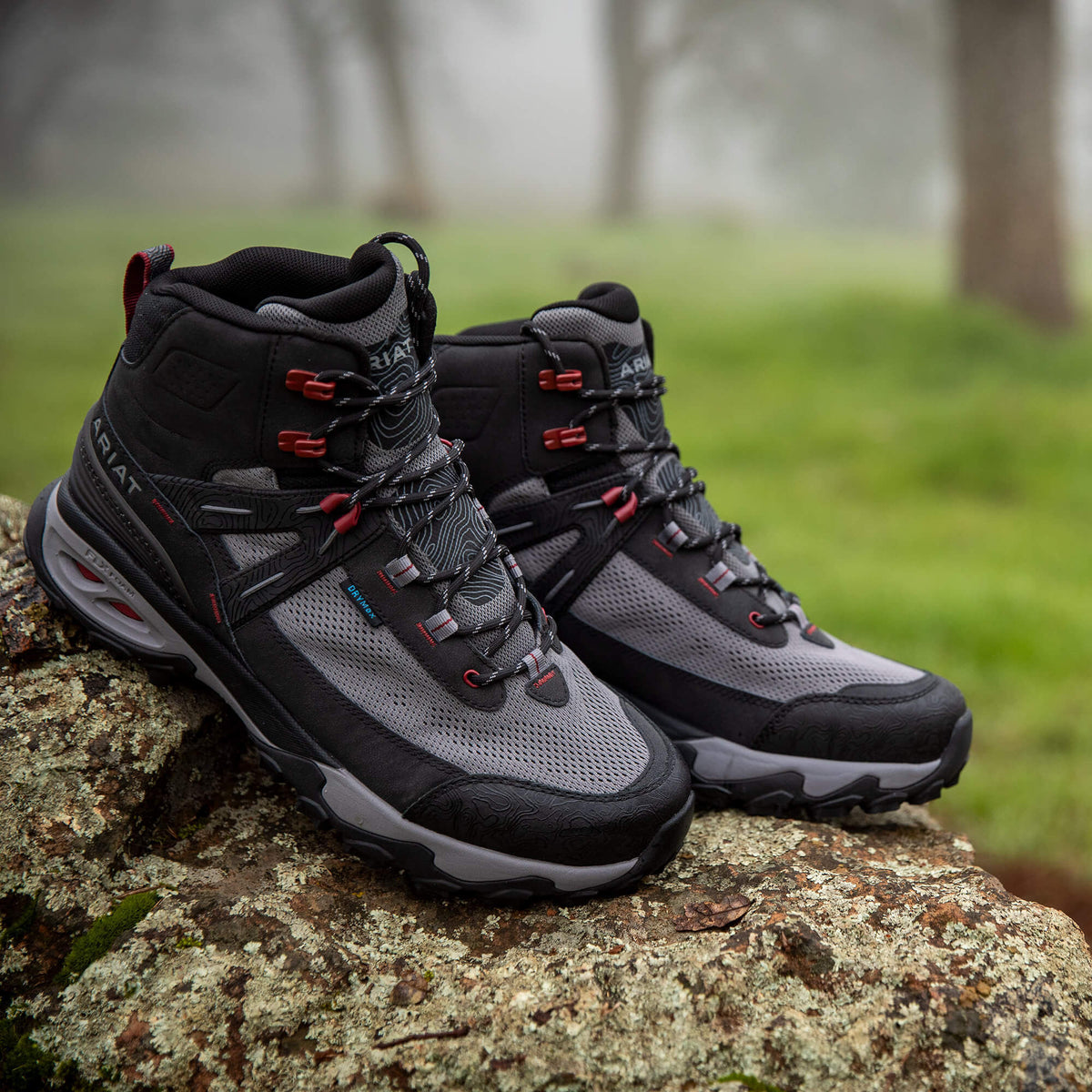 Ariat Top Pick Traverse Mid Waterproof Hiking Boot