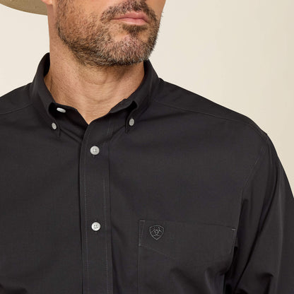 Ariat Customer Favorite Wrinkle Free Solid Classic Fit Shirt