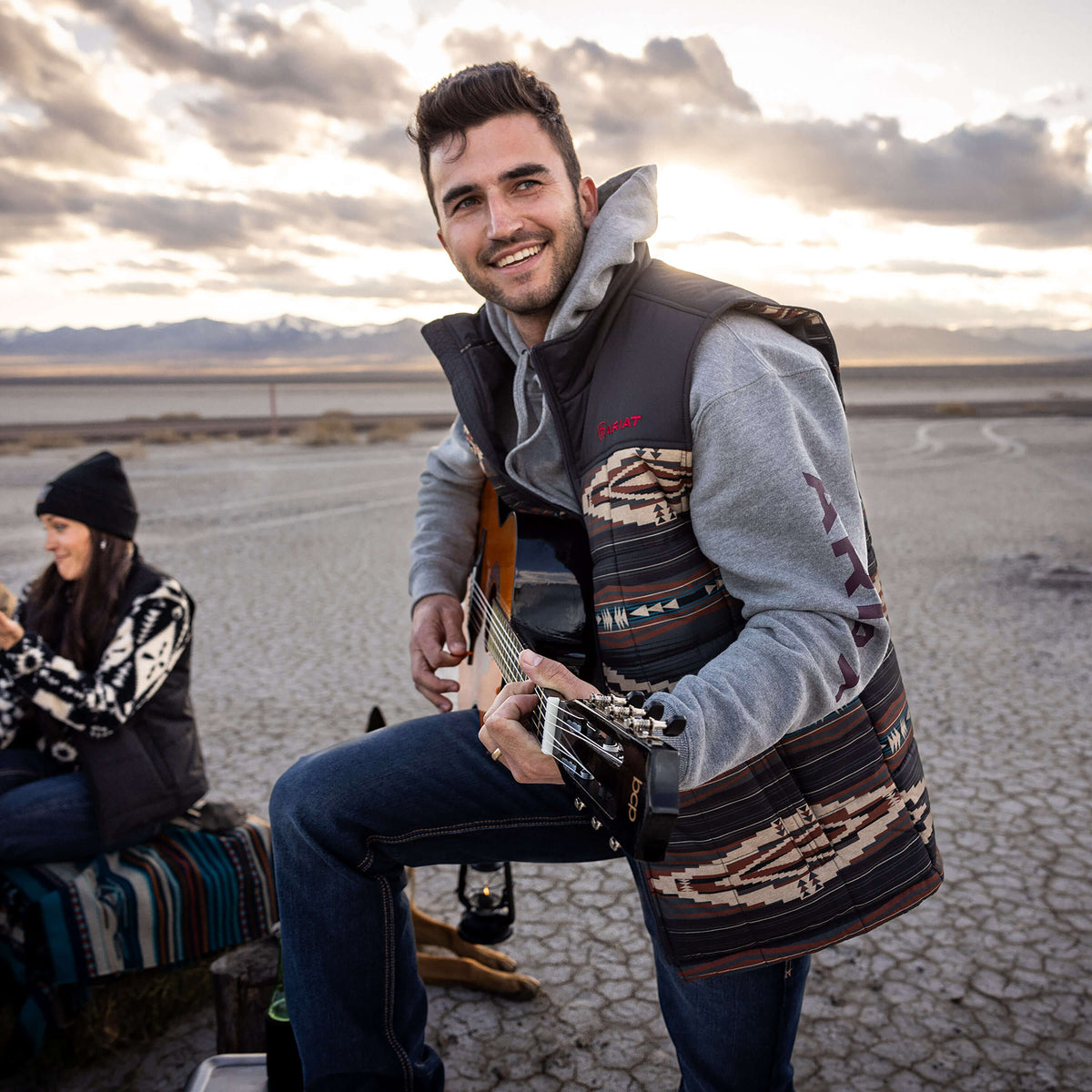Ariat Essential Ariat Logo Hoodie