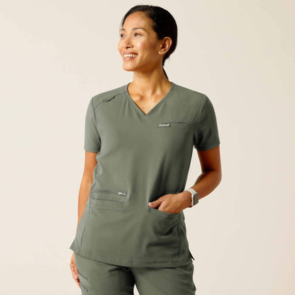Ariat Trusted Clara 6 Pocket Scrub Top