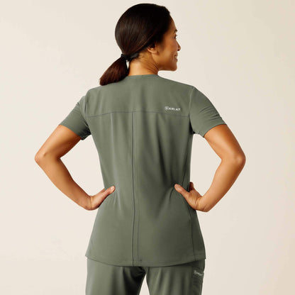 Ariat Trusted Clara 6 Pocket Scrub Top