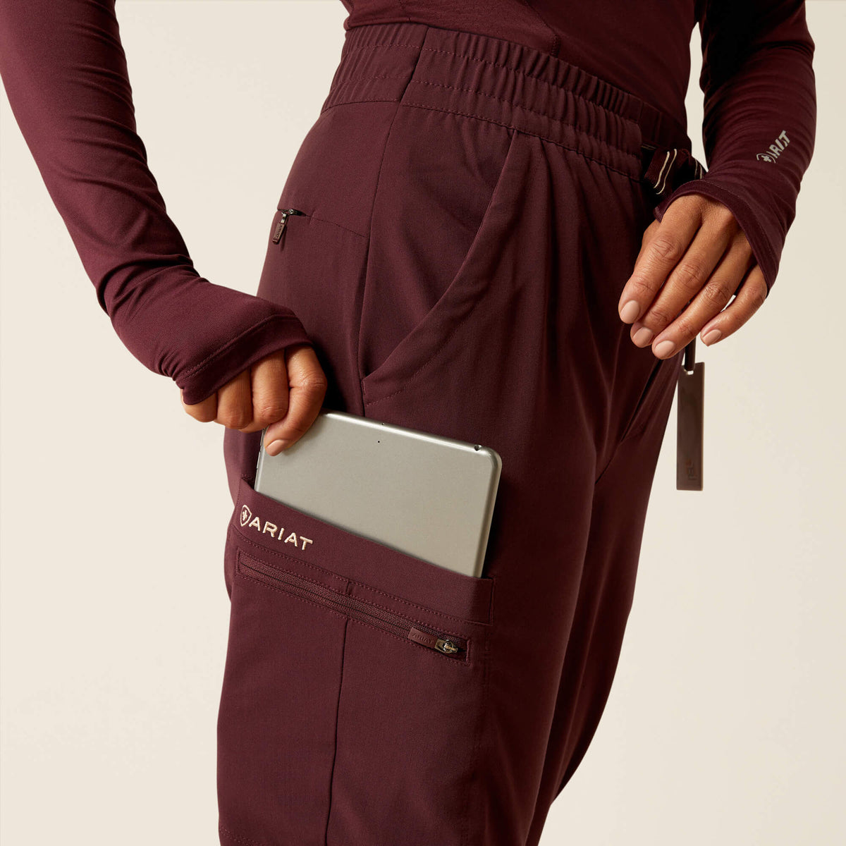 Ariat Trending Blackwell Cargo Stretch Jogger Scrub Pant