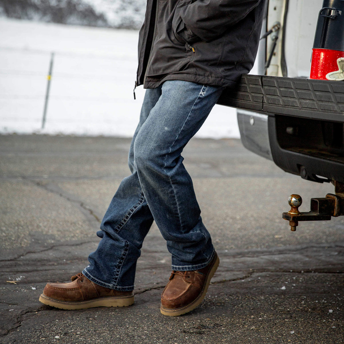 Ariat Essential M4 Relaxed Hugo Boot Cut Jean
