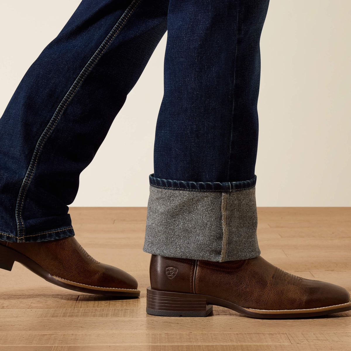 Ariat Recommended M5 Straight Acclimatize Gideon Straight Leg Jean