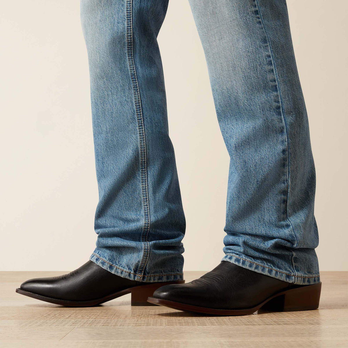 Ariat Trending M5 Straight Gilroy Straight Leg Jean
