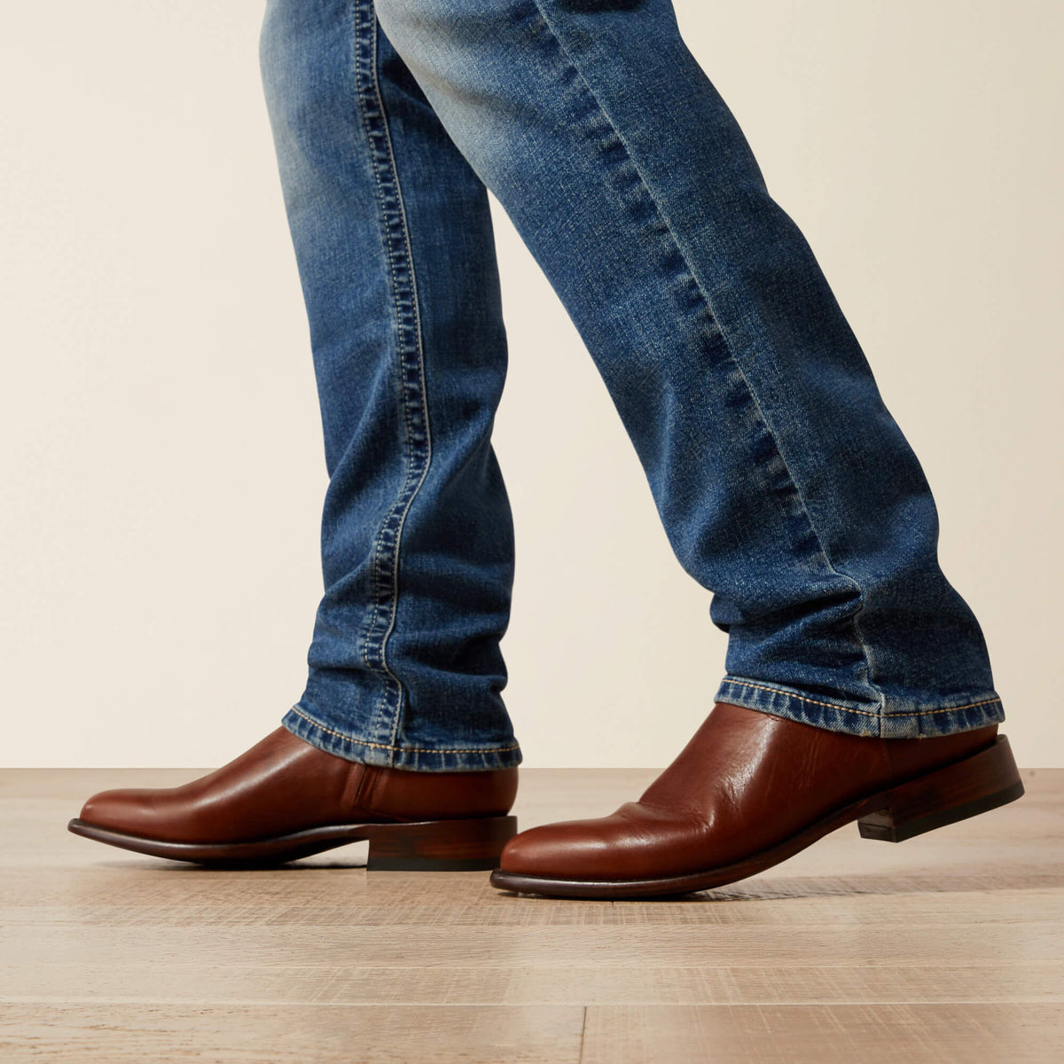 Ariat Smart Buy M8 Modern Dean Straight Leg Jean