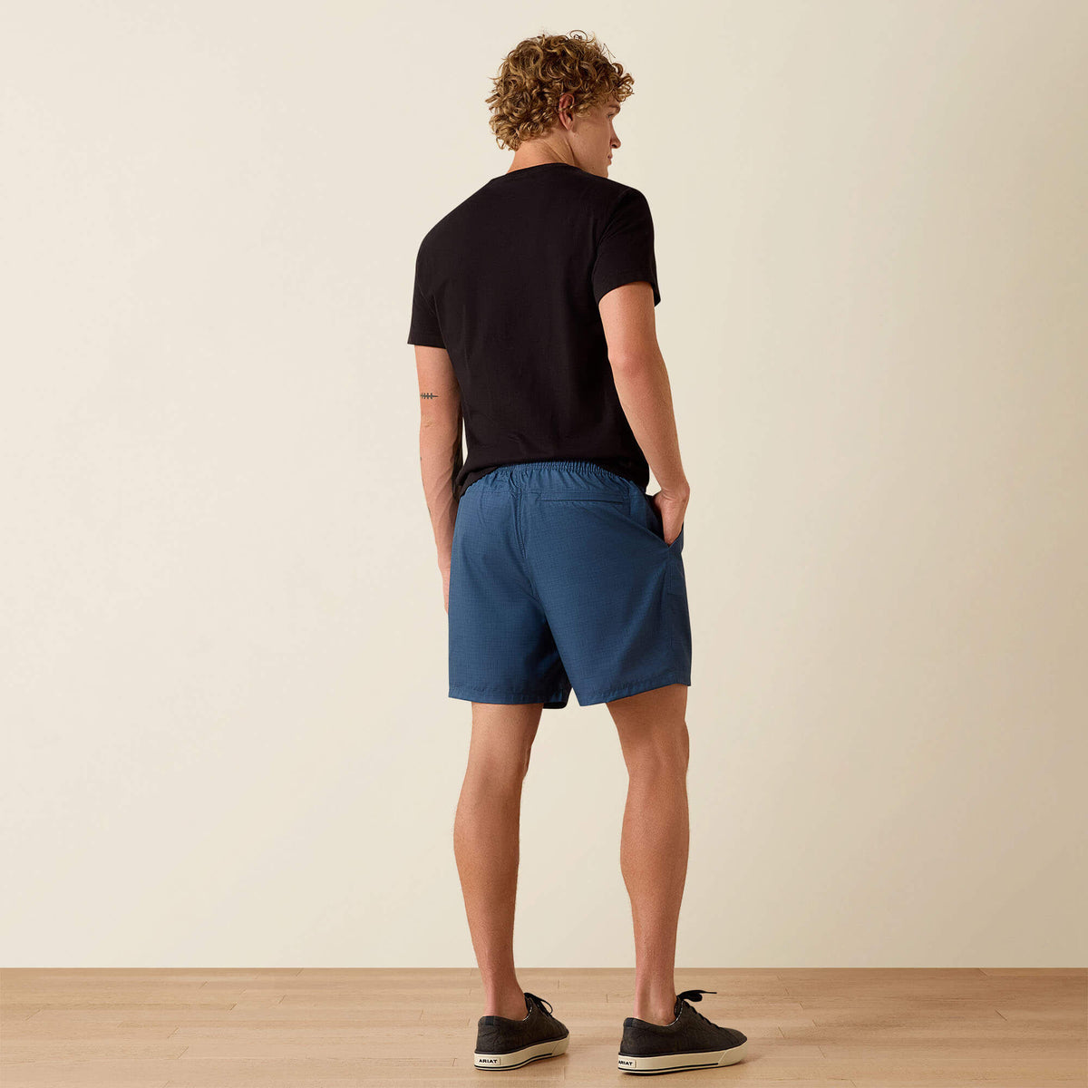 Ariat Smart Buy The Weekender 6" Shorts