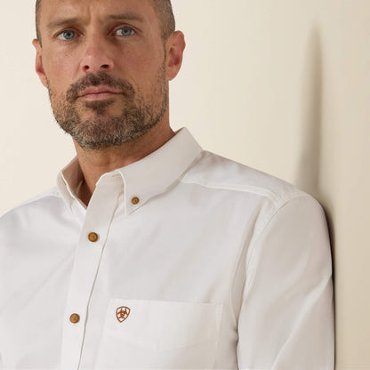 Ariat Essential Solid Twill Fitted Shirt
