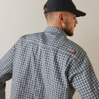 Ariat Signature FR Plaid Featherlight Work Shirt