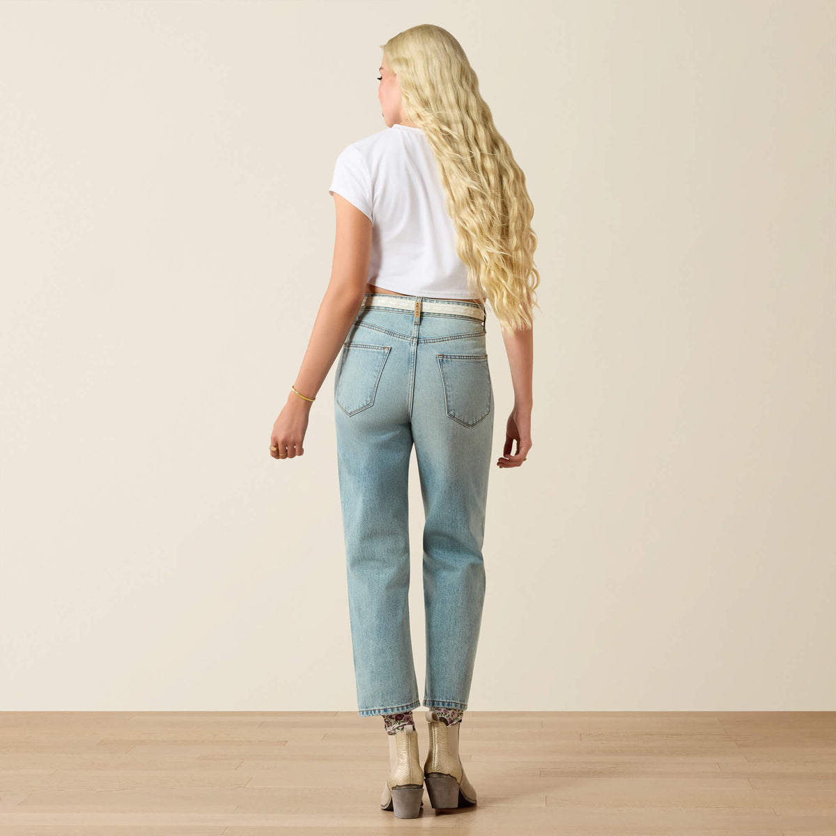 Ariat Discount Ultra High Rise Tomboy Relaxed Straight Leg Jeans