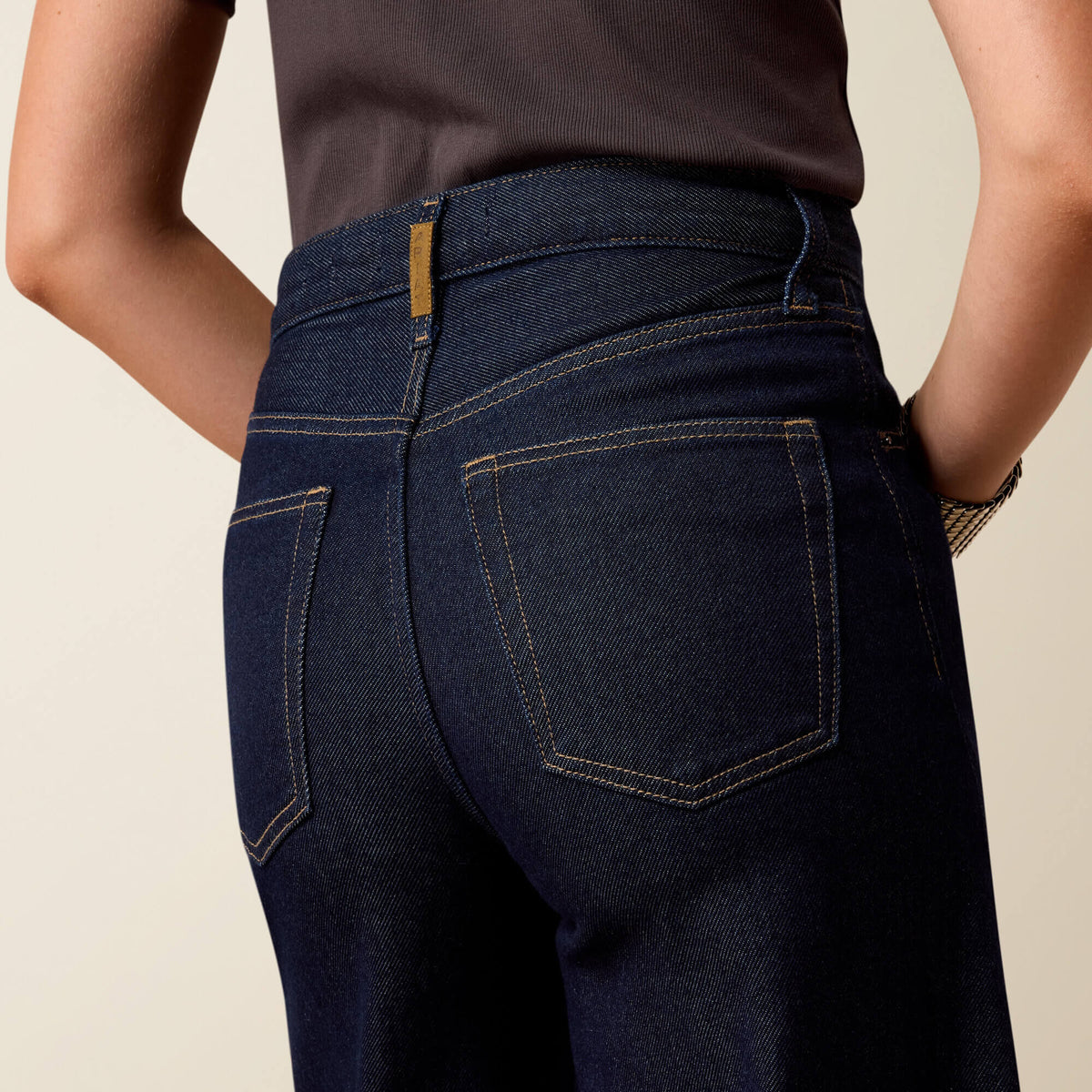 Ariat Discount Ultra High Rise Jazmine Super Wide Jeans