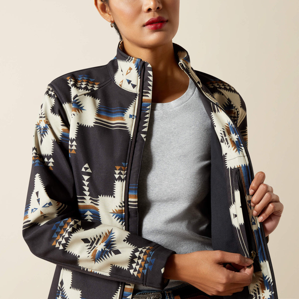 Ariat New Ariat Logo Softshell Print Jacket