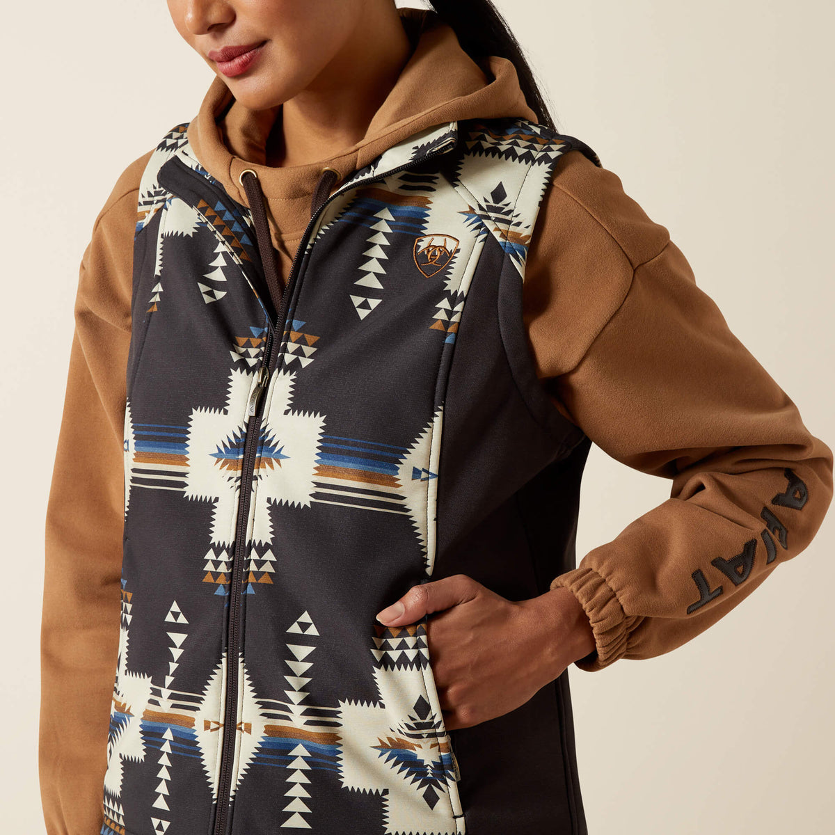 Ariat Special Offer Ariat Logo Softshell Print Vest