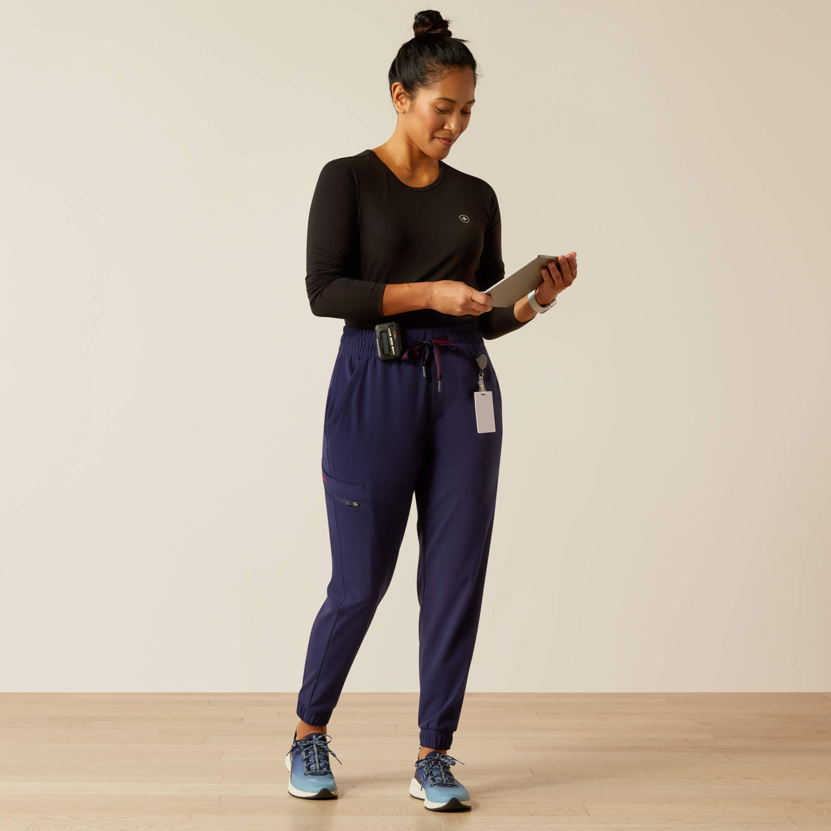 Ariat Featured Blackwell Cargo Stretch Jogger Scrub Pant