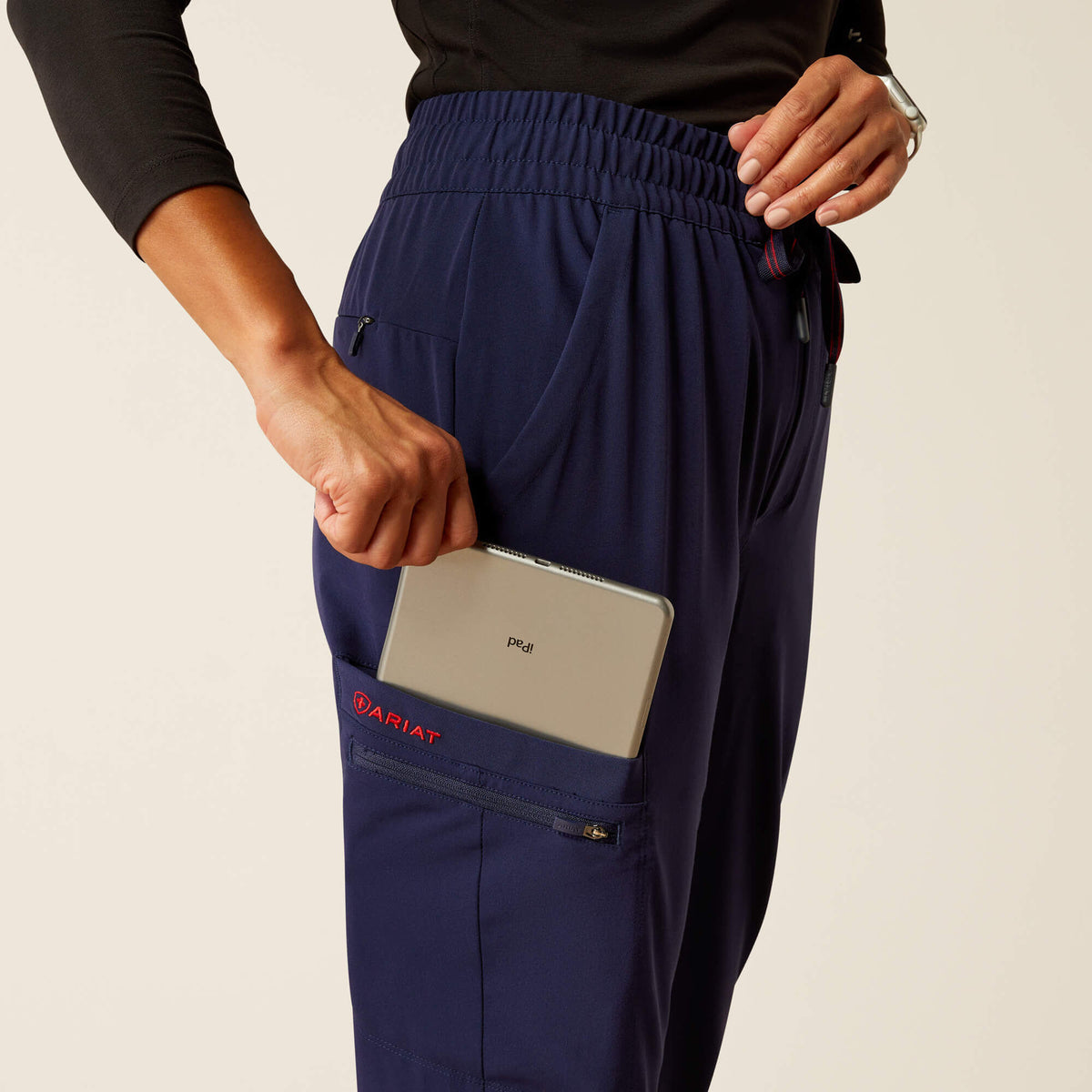 Ariat Featured Blackwell Cargo Stretch Jogger Scrub Pant
