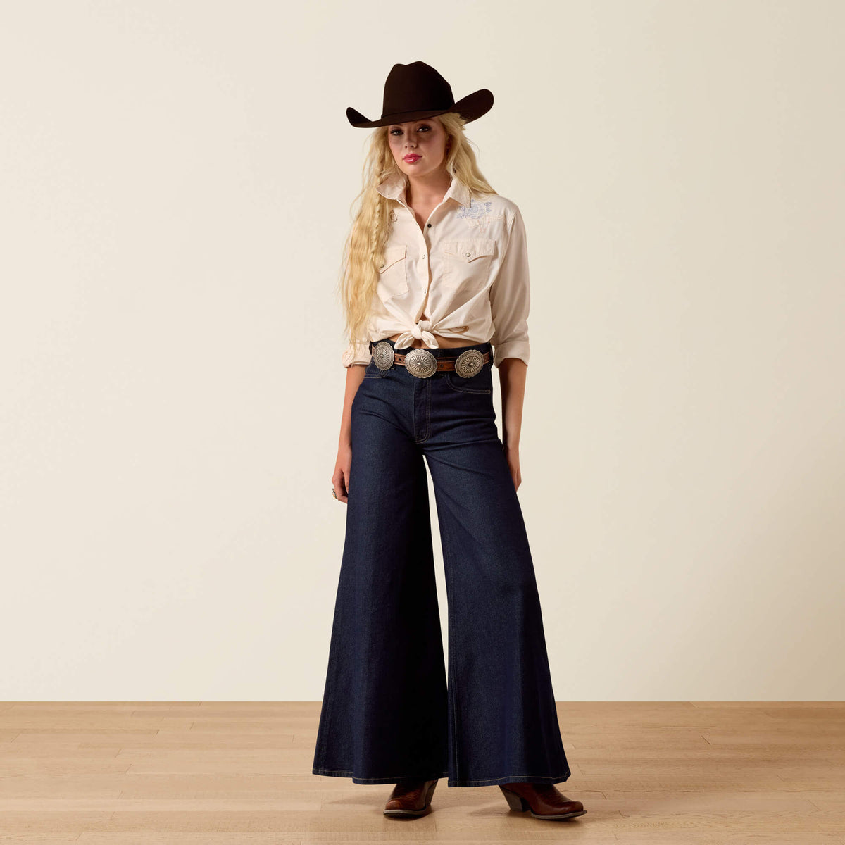 Ariat Featured Ashville Embroidered Snap Shirt