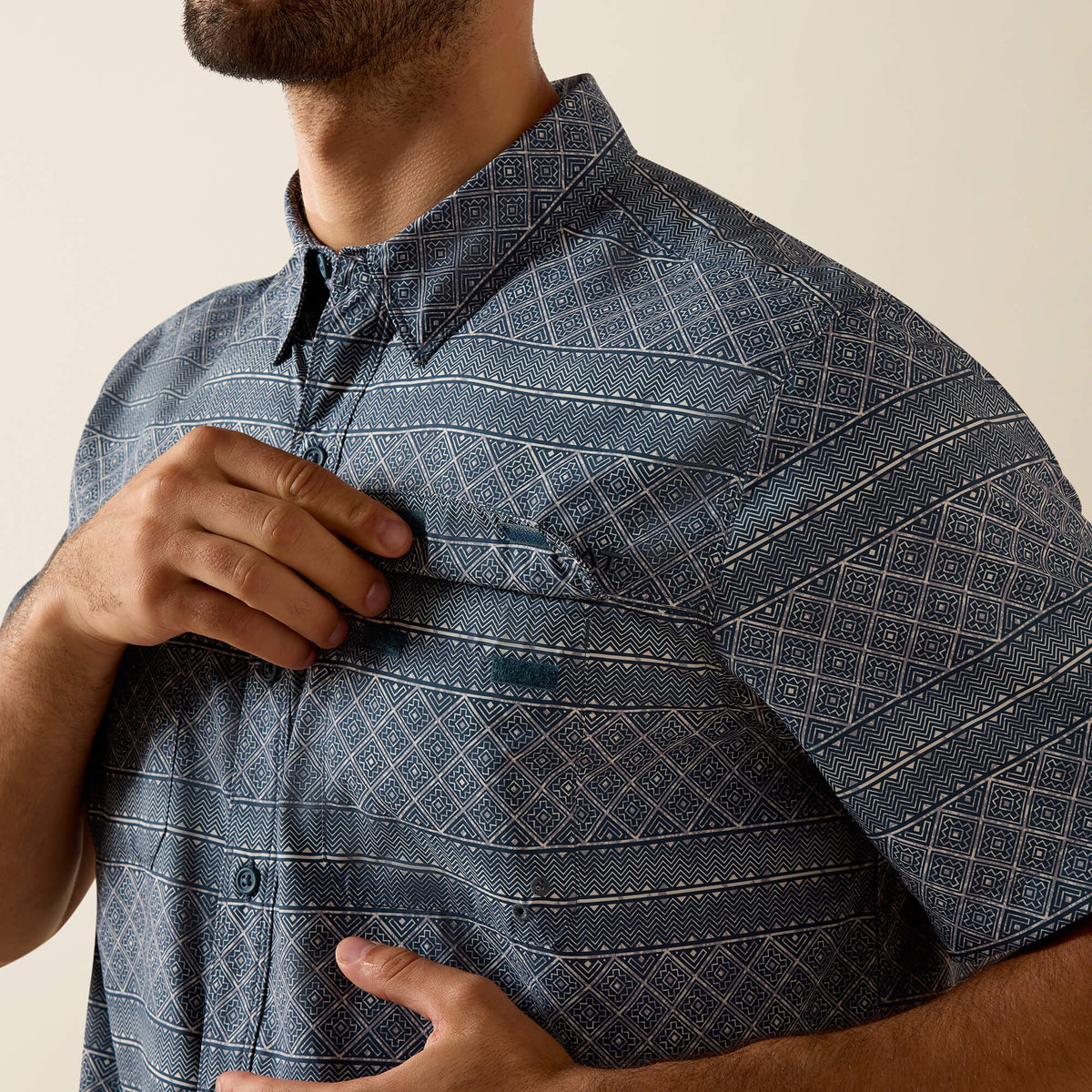 Ariat Latest Printed VentTEK Outbound Fitted Shirt